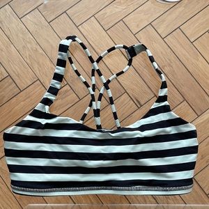 Lululemon Free to Be Sports Bra